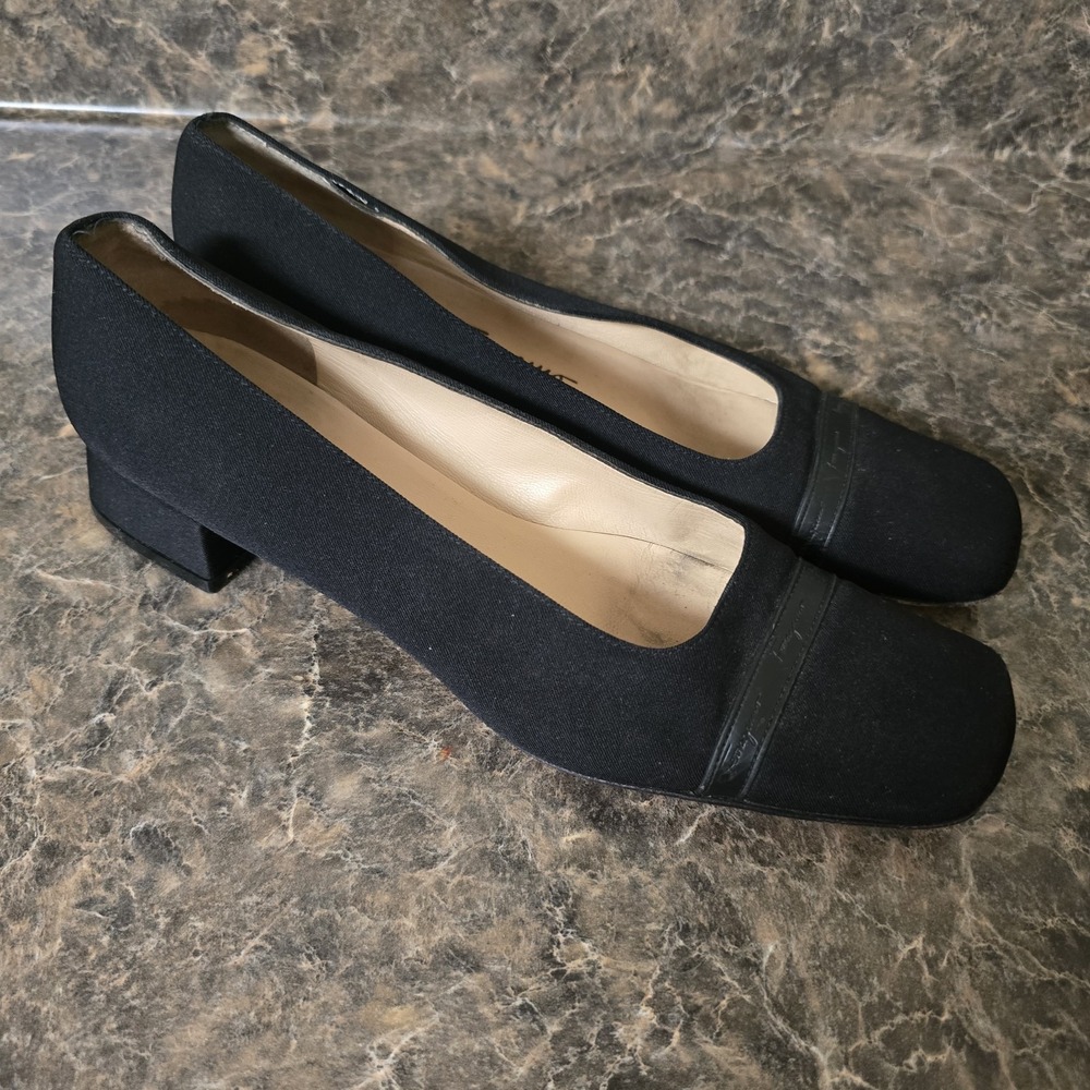 Salvatore Ferragamo Boutique Pumps Womens 9 2A Black Fabric Square Toe Italy